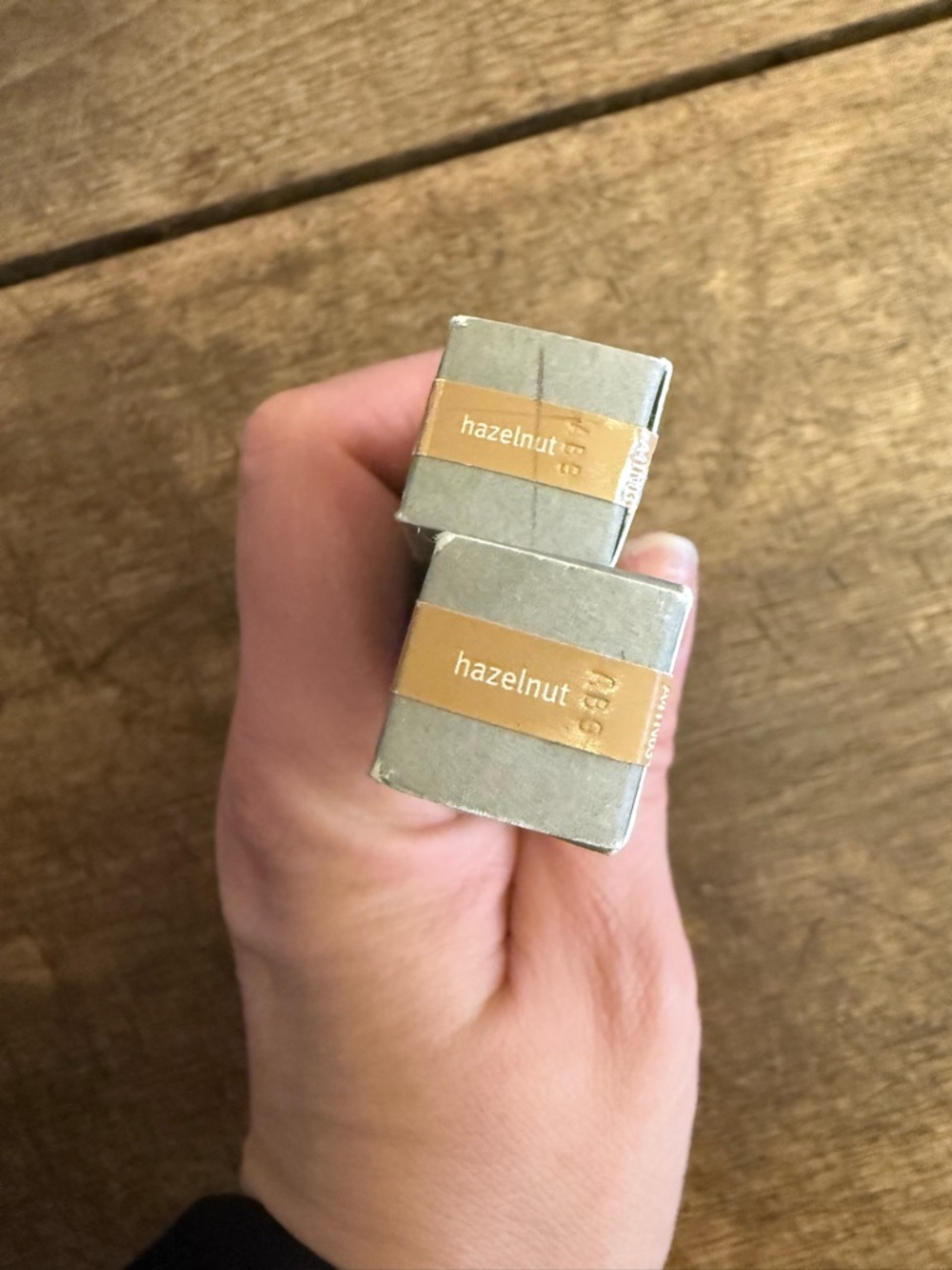 AVEDA Hazelnut Concealer Duo